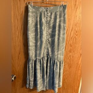 Sold Entro Sage Green Midi Skirt XSmall-Small